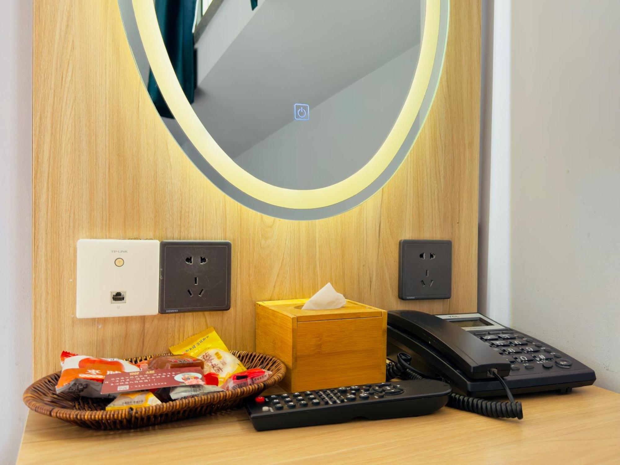Beijing Dongdan Hotel Near Wangfujing Street,Tian'Anmen Square,The Forbidden City,Free Self-Service Laundry Room Exterior foto