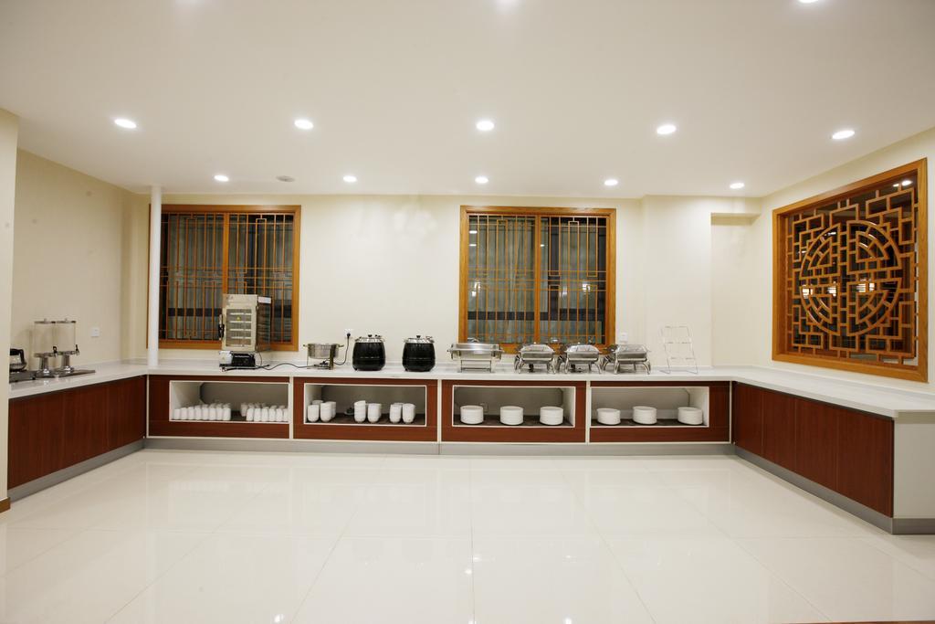 Beijing Dongdan Hotel Near Wangfujing Street,Tian'Anmen Square,The Forbidden City,Free Self-Service Laundry Room Exterior foto